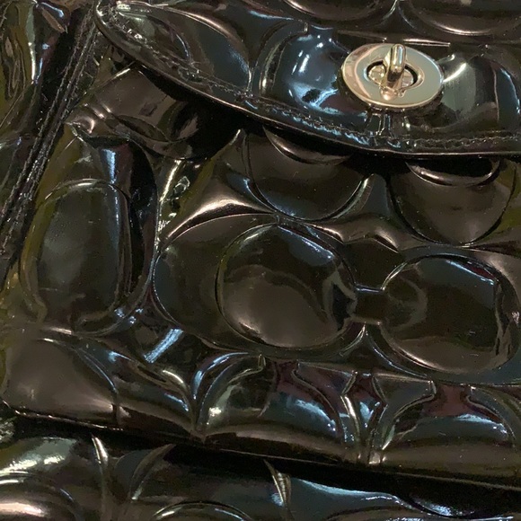 💯 authentic Coach Patent Leather Purse - Picture 2 of 12